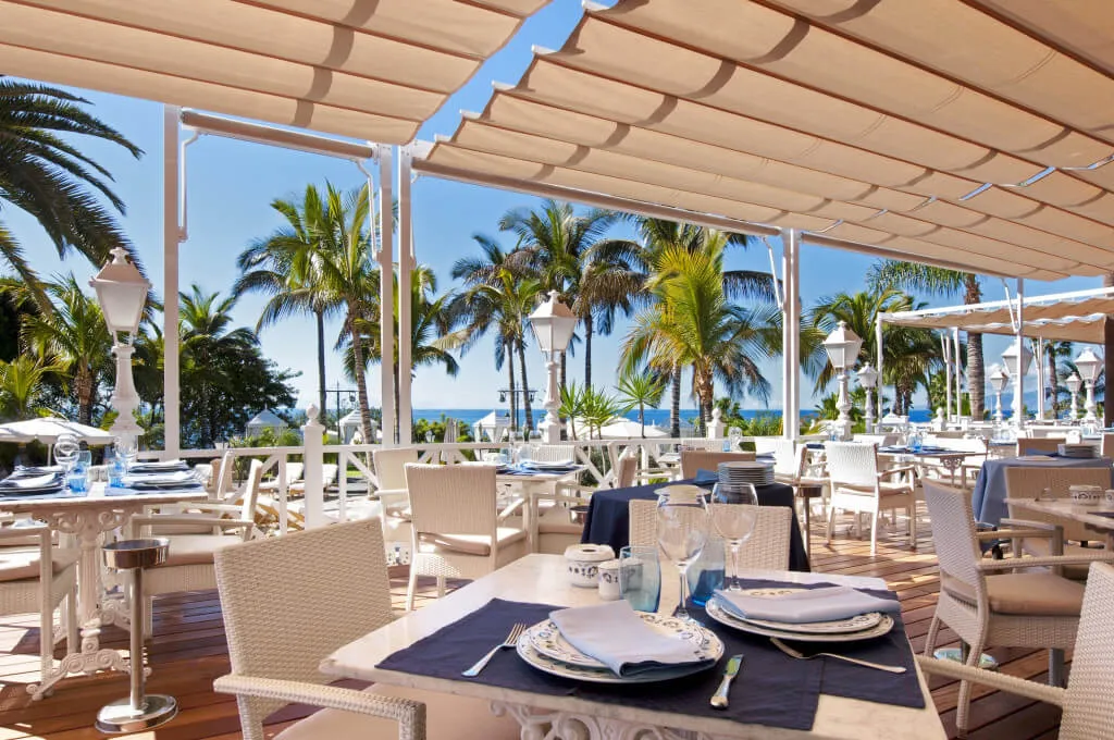 Gran Hotel Bahía del Duque – ötcsillagos tenerifei óceánparti hotel