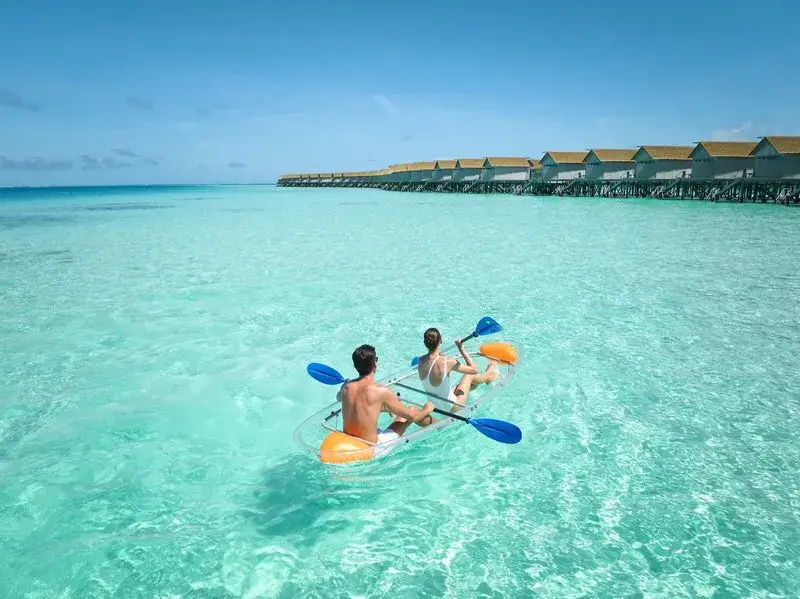 Centara Ras Fushi Resort & Spa Maldives – tengerparti és vízi villás pihenés