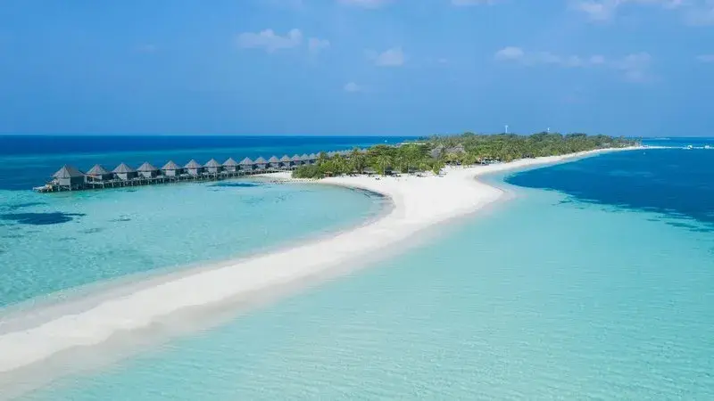 Kuredu Resort & Spa – hosszú maldív sziget strandokkal és vízi villákkal