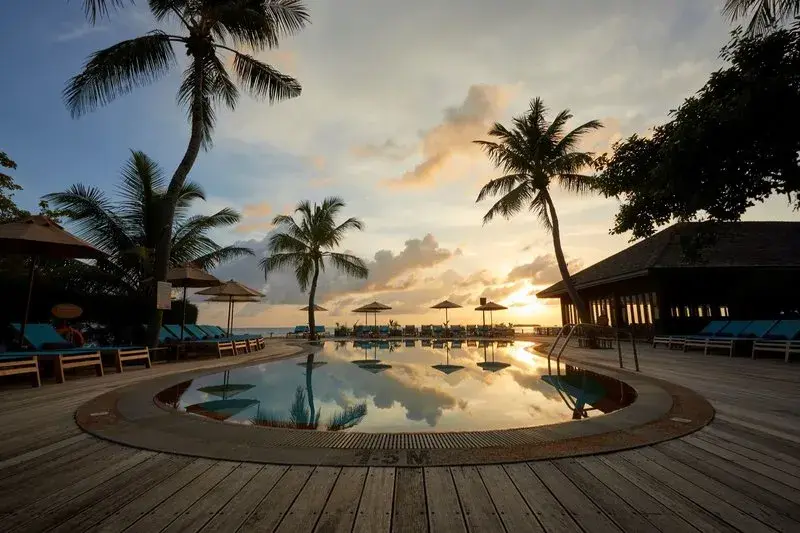 Kuredu Resort & Spa – hosszú maldív sziget strandokkal és vízi villákkal